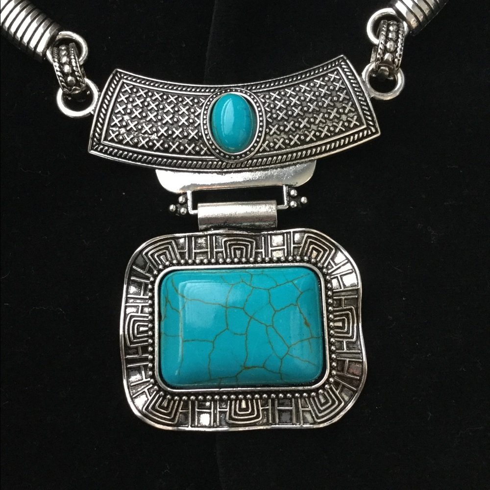 Novadab costume  necklace